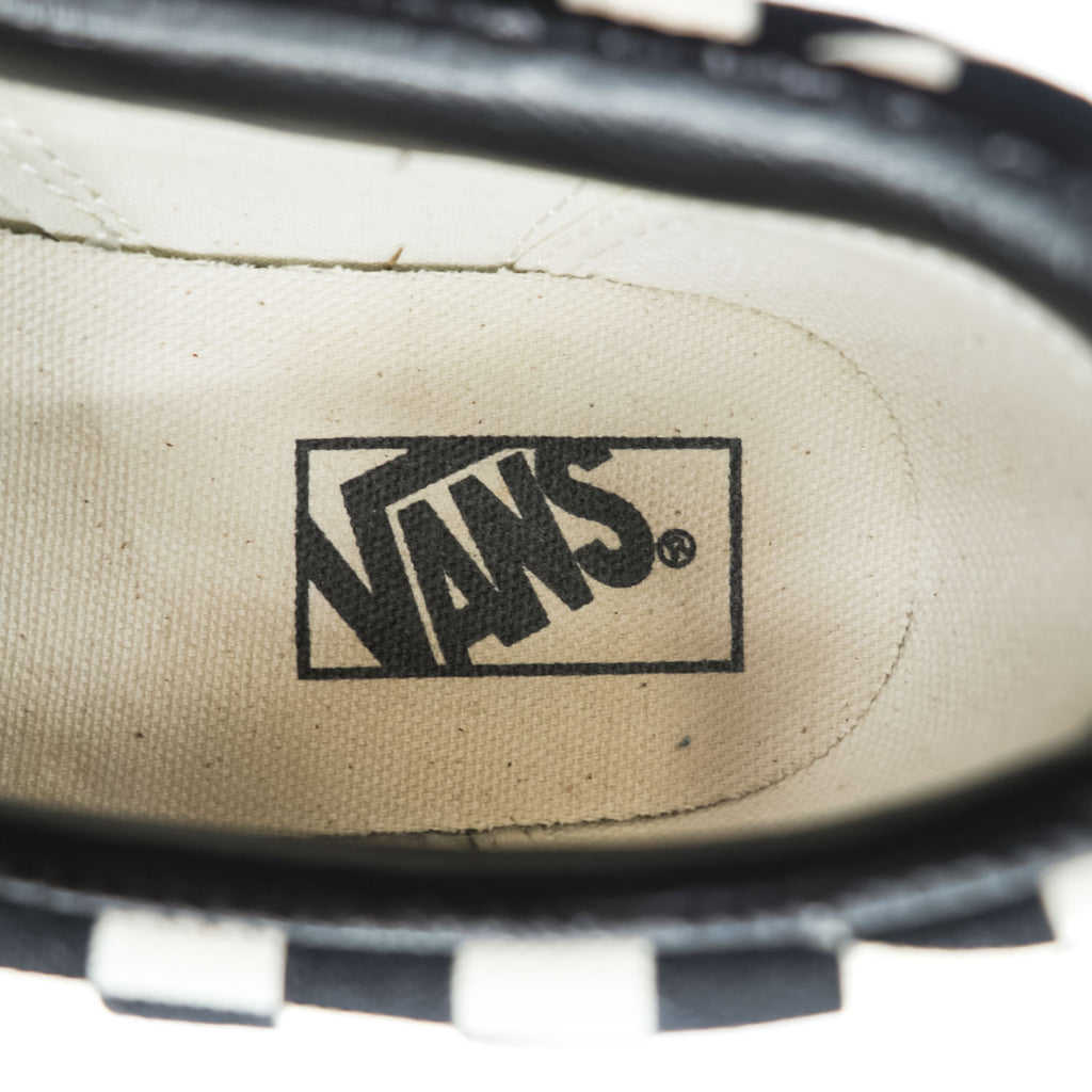 VANS チェッカー スリッポン CHECKER SLIP ON スニーカー 26cm ブラック ホワイト フラッグチェック ガムソール キャンバス V98CL