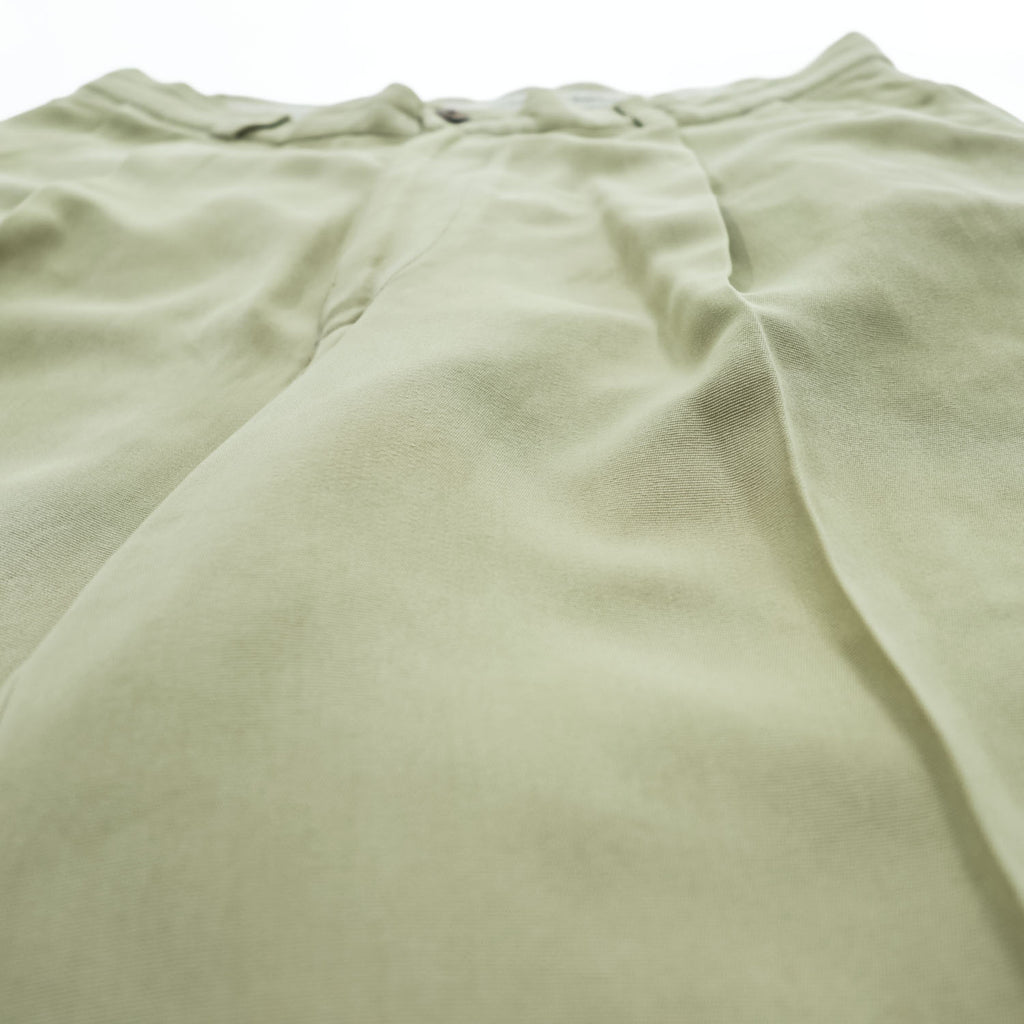 Tommy Bahama Relax 100% Silk Pleated Chino Shorts Sage Green Mens W33