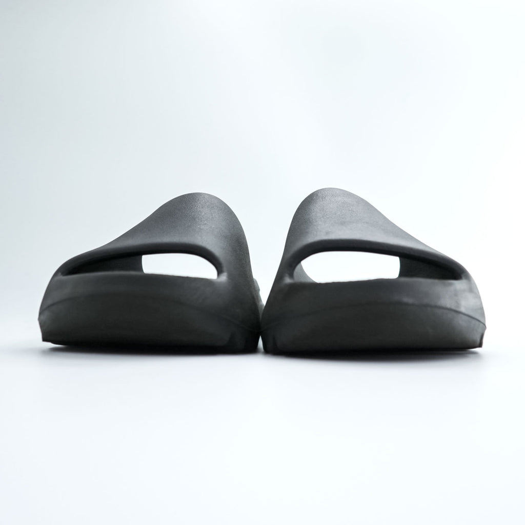 adidas イージースライド YEEZY SLIDE サンダル 27cm ブラック 厚底 フォーム