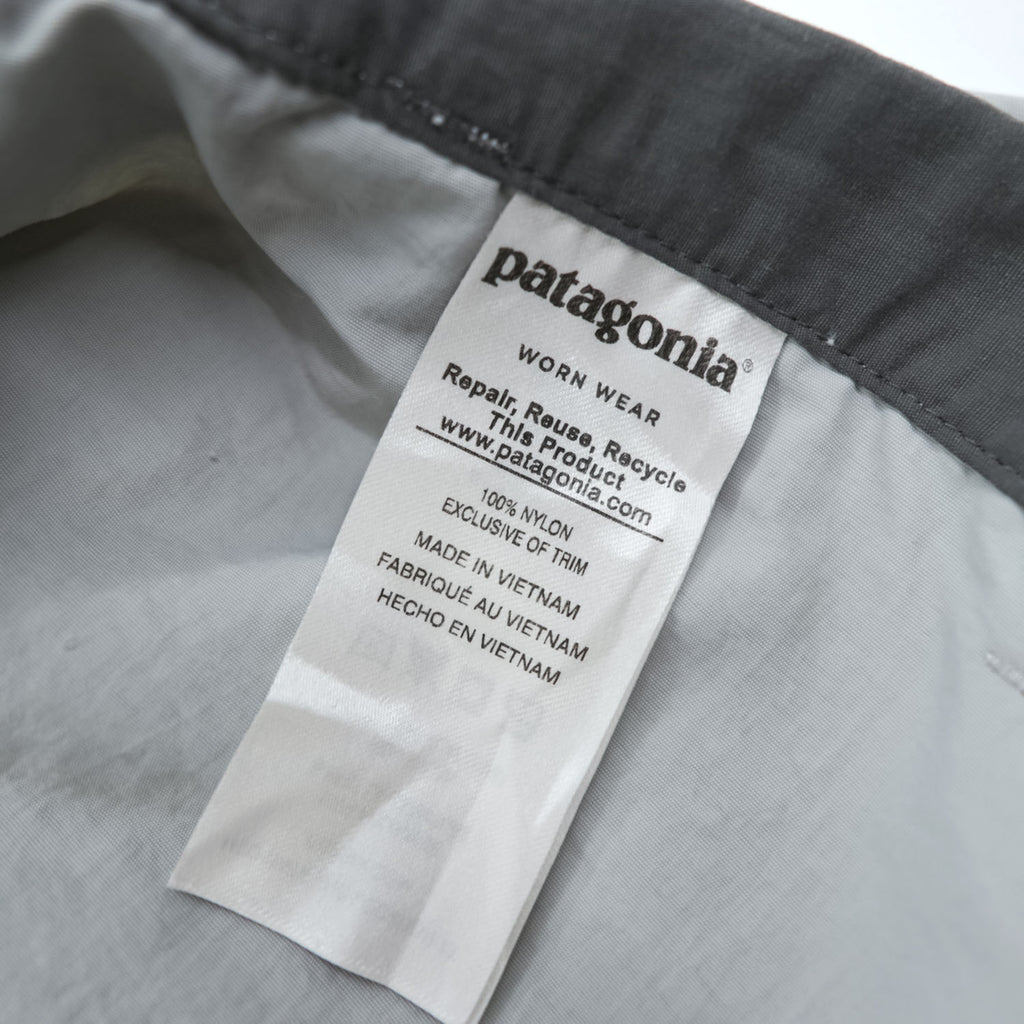 Patagonia ナイロンショーツ アウトドア ショートパンツ ハーフパンツ L グレー ジップポケット STY82126 SP17