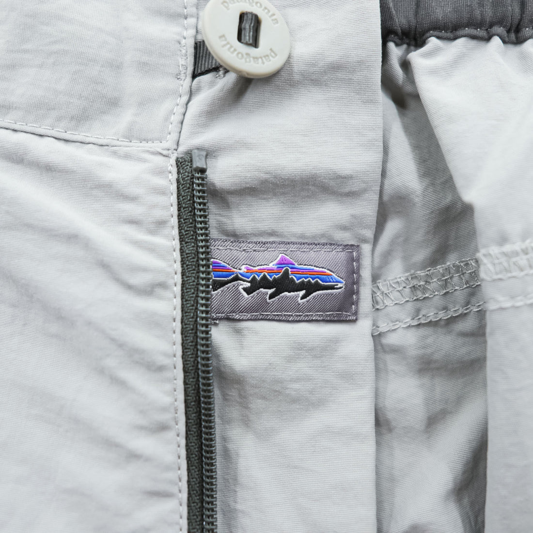 Patagonia ナイロンショーツ アウトドア ショートパンツ ハーフパンツ L グレー ジップポケット STY82126 SP17