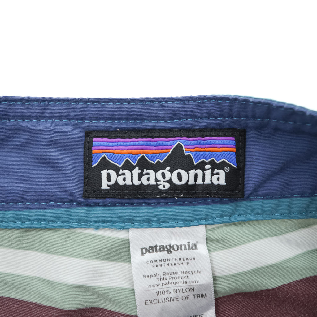 Patagonia ボードショーツ Wavefarer Board Shorts ナイロンショートパンツ ハーフパンツ L ボルドー ブルー グリーン マルチカラー ボーダー 86558