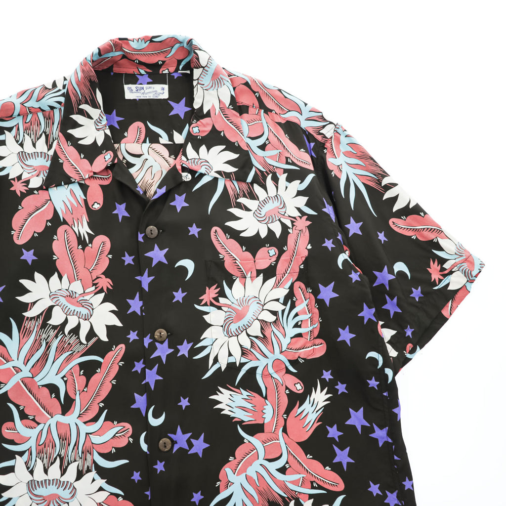 Sun Surf SS33325 Night Blooming Cereus Rayon Hawaiian Aloha Shirt Black Stars Moon Floral Made in Japan M