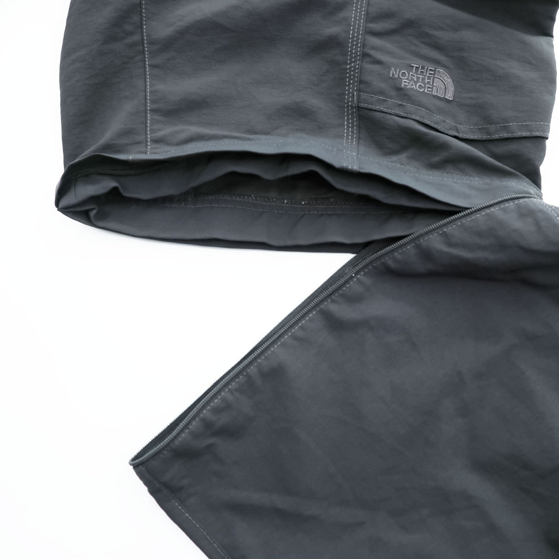 The North Face Paramount Convertible Hiking Cargo Pants Charcoal Gray Zip Off Nylon Belted Men’s L