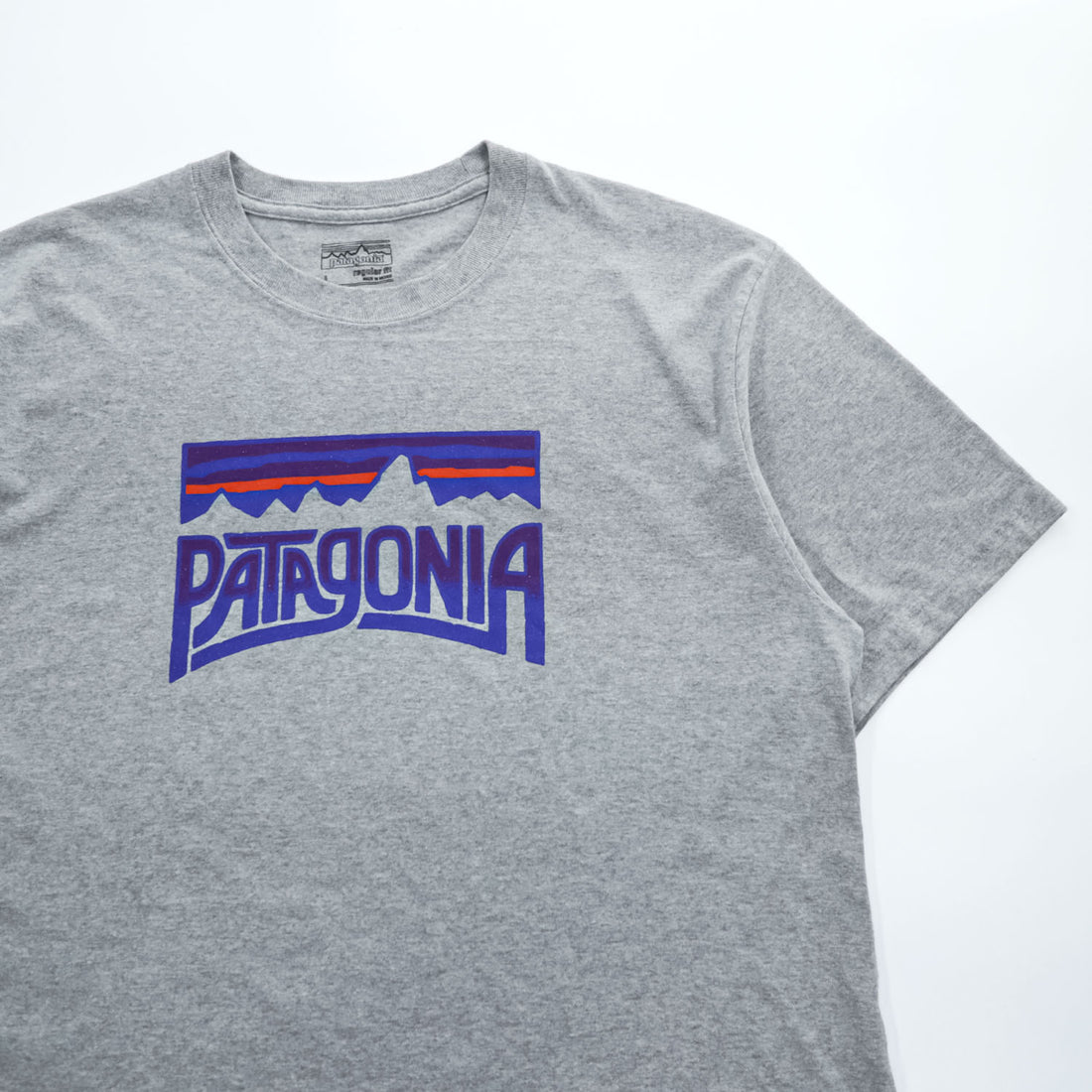 Patagonia Tシャツ L グレー プリント Fitz Roy Frostbite COTTON / POLY RESPONSIBILI TEE REGULAR FIT 39115