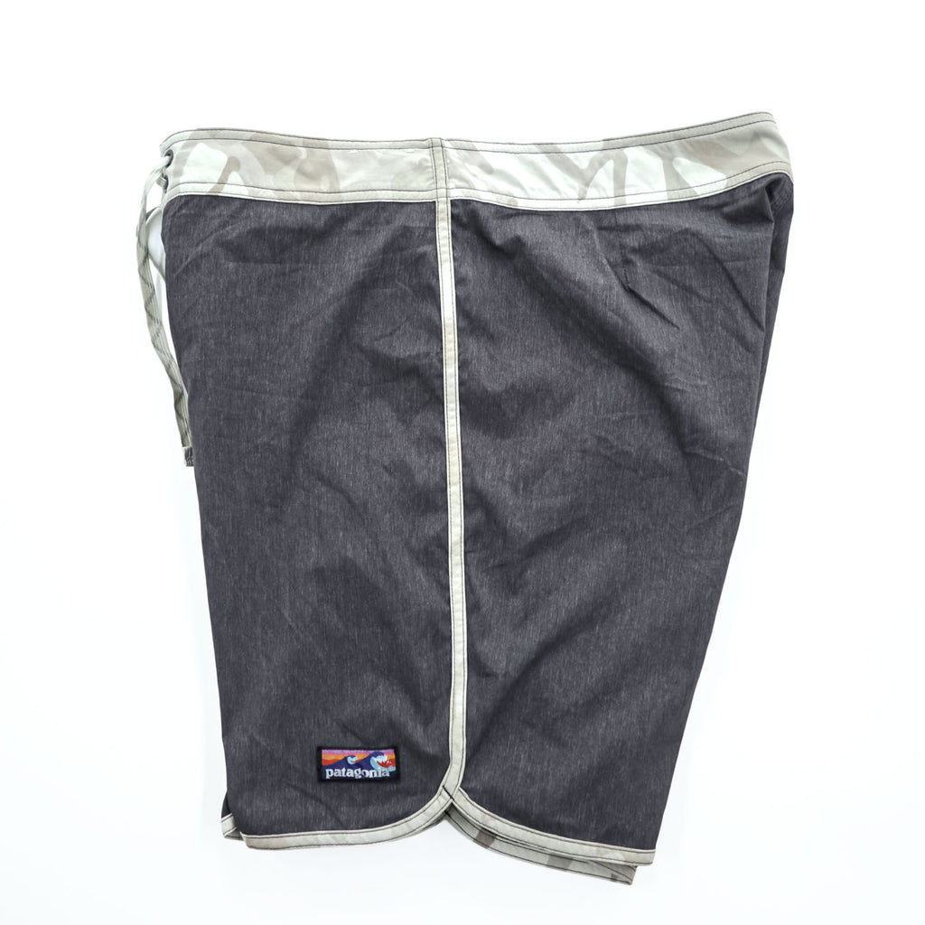 Patagonia ボードショーツ ナイロン ショートパンツ L グレー ストレッチ SCALLOP HEM STRETCH WAVEFARER BOARDSHORTS 86731