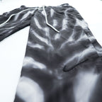 FEAR OF GOD × NIKE トラックパンツ ALLOVER PRINT PANTS ジャージ M ブラック グレー 総柄 ドローコード BV8737-010