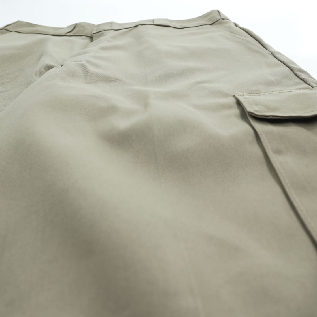 Dickies FLEX Loose Fit 13 Inch Cargo Work Shorts Khaki Size 36