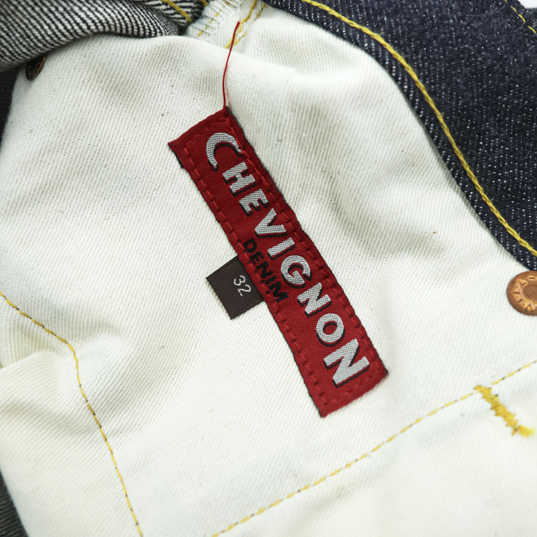 CHEVIGNON 日本製 リジッド デニムパンツ ジーンズ M セルヴィッヂ 濃紺 シンチバック ボタンフライ 未使用品