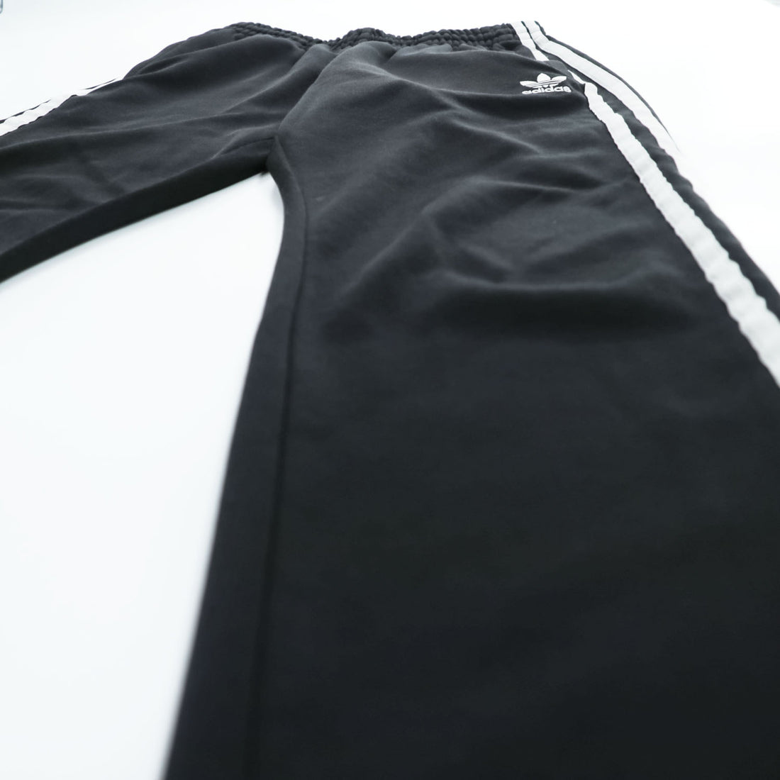 adidas originals トラックパンツ ジャージ L ブラック SST TRACK PT CW1275