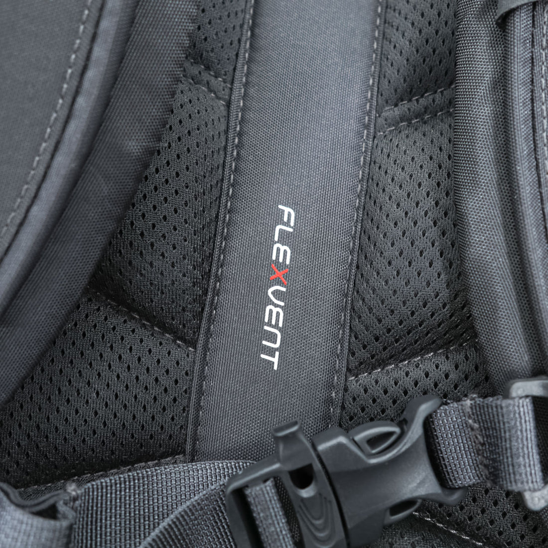 THE NORTH FACE バックパック リュック 30L RECON メッシュ PCスリーブ FLEXVENT NF0A3KV1