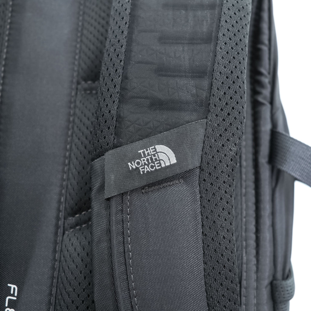 THE NORTH FACE バックパック リュック 30L RECON メッシュ PCスリーブ FLEXVENT NF0A3KV1