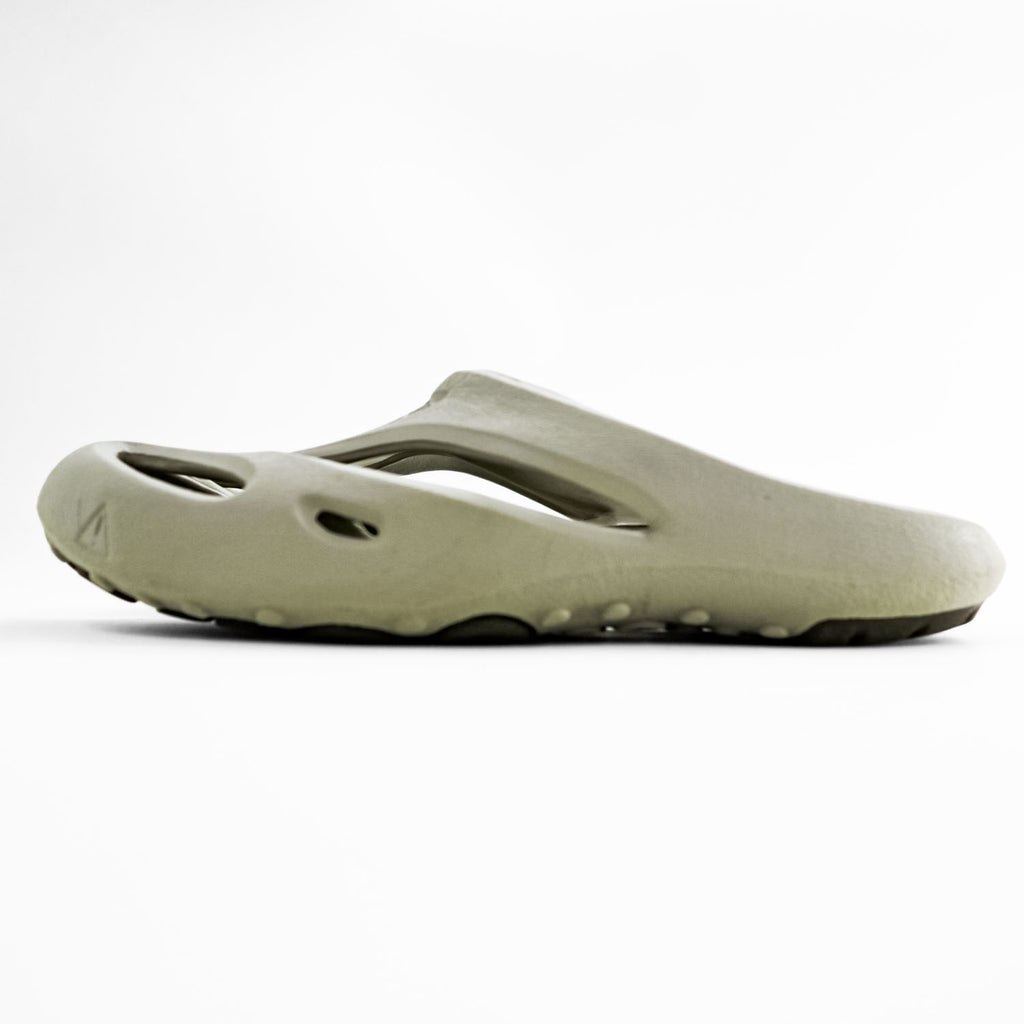 KEEN シャンティ SHANTI クロッグサンダル 29cm ベージュ グレー