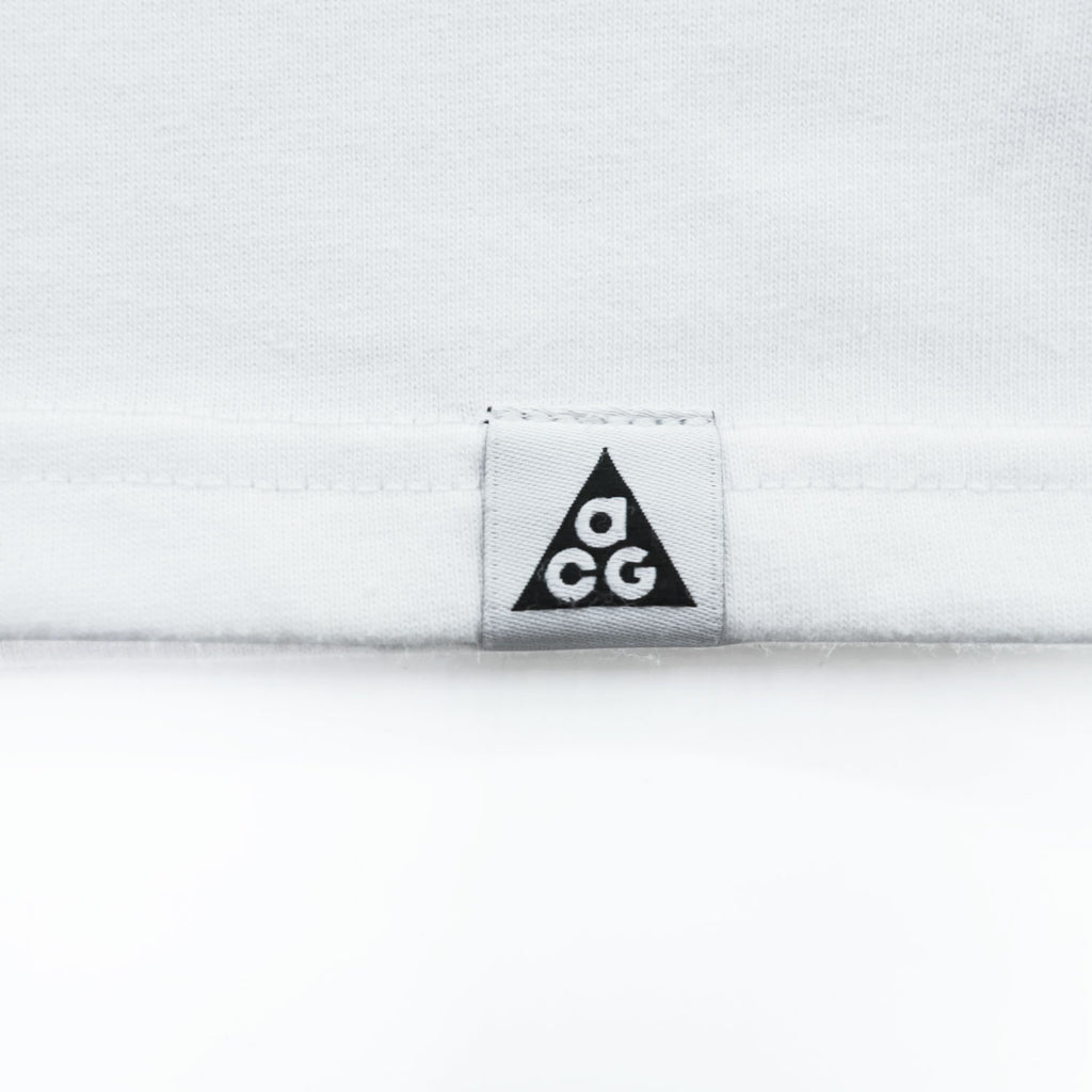 Nike ACG Fishing Graphic Long Sleeve T-Shirt White Size L