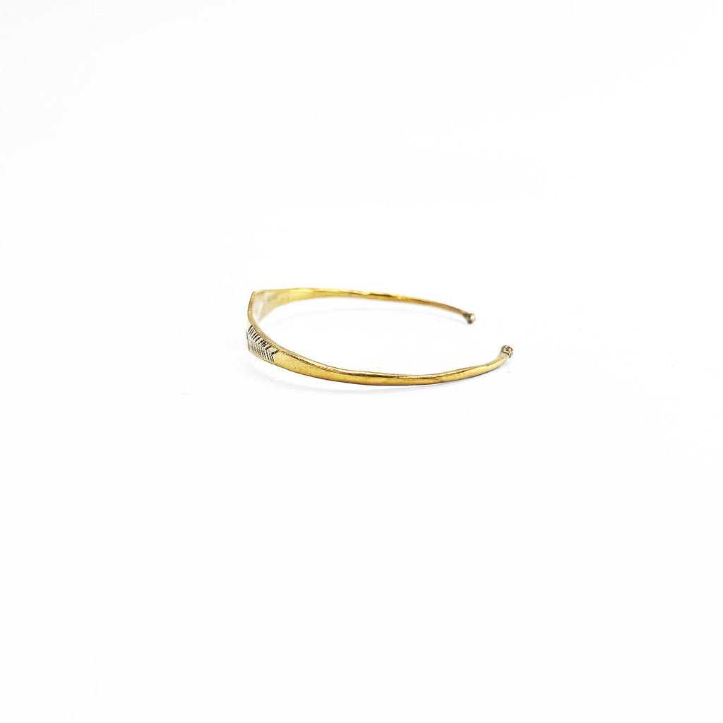 Vintage Tuareg Style Brass Cuff Bracelet バングル 真鍮 ブラス ゴールド 彫金 トライバル
