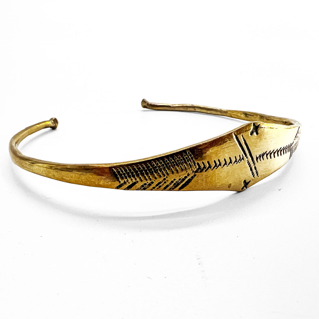 Vintage Tuareg Style Brass Cuff Bracelet バングル 真鍮 ブラス ゴールド 彫金 トライバル