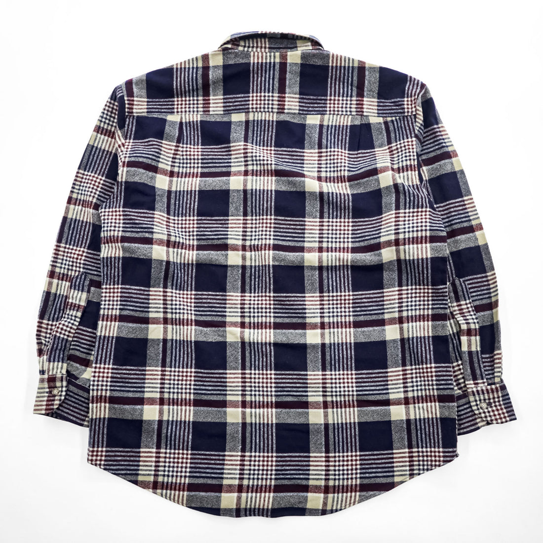 PENDLETON Made in USA 100% Virgin Wool Navy Plaid Button-Down Long Sleeve Shirt M