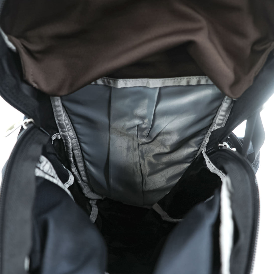 GREGORY MIWOK 18 Black Drawcord Backpack