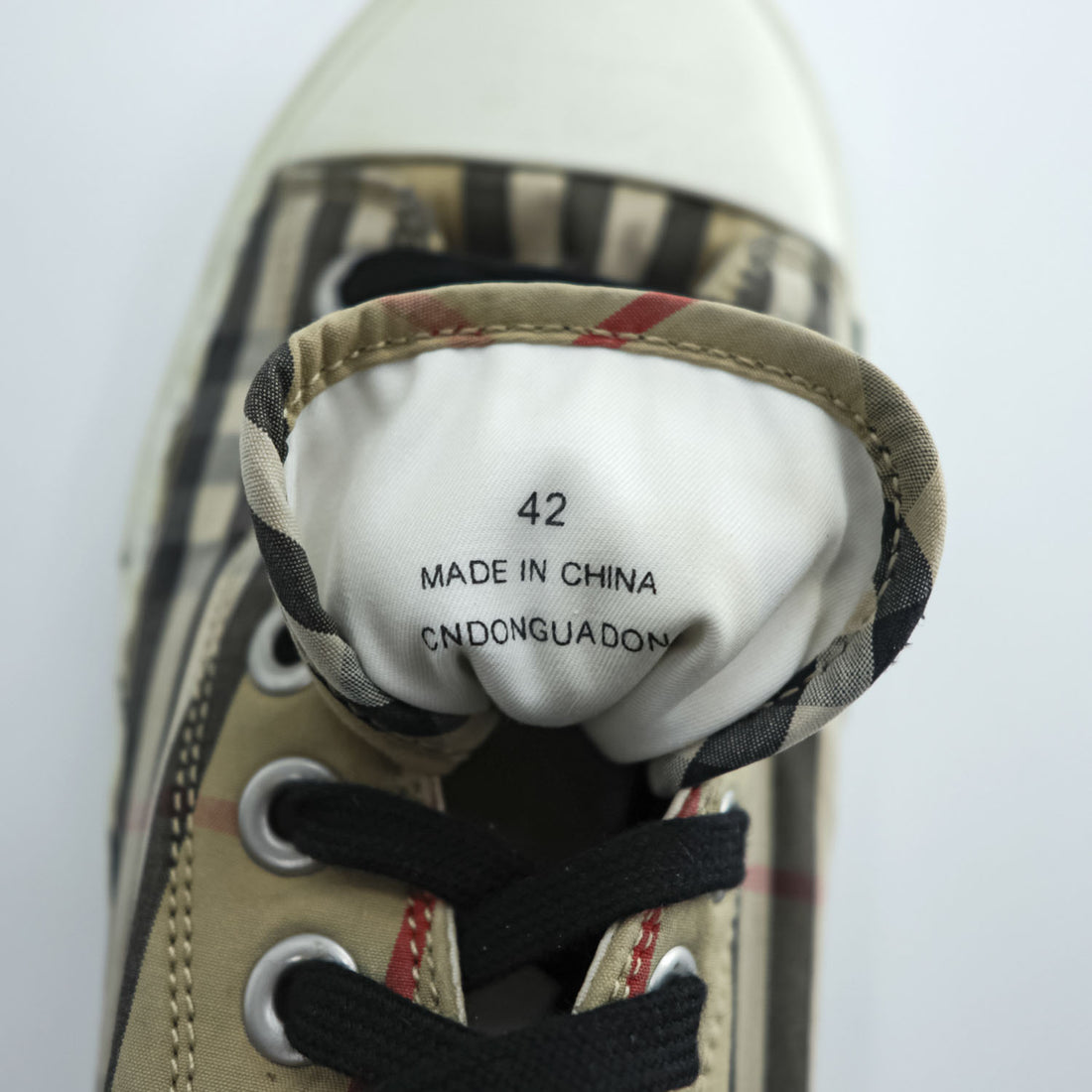BURBERRY Check Canvas Low-Top Sneakers Beige Size 42 Made in China