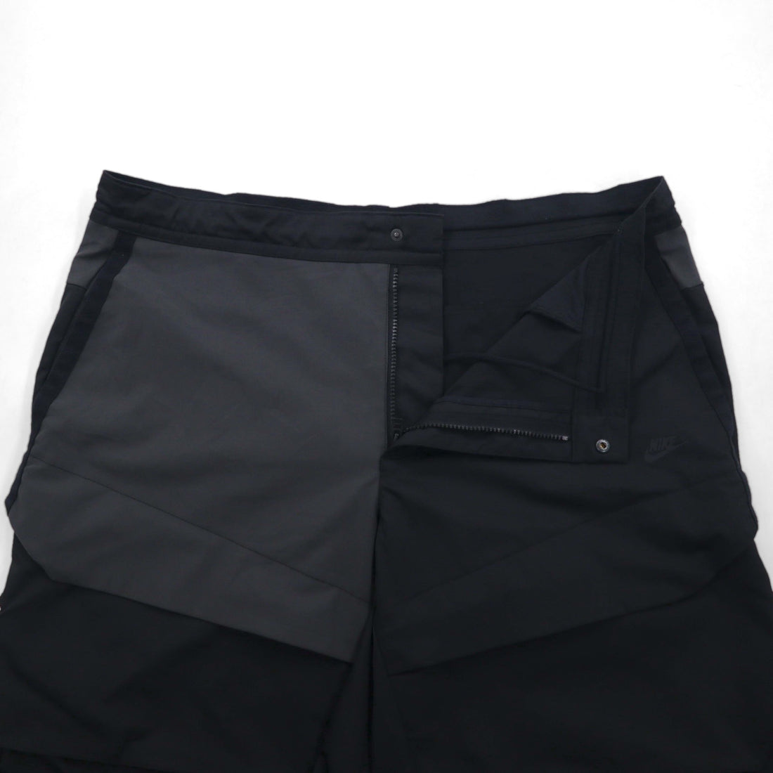NIKE Wide Tapered Cargo Pants Tech Pack + Reflective Tapered Cargo Pants XL Black Polyester DO4884-010