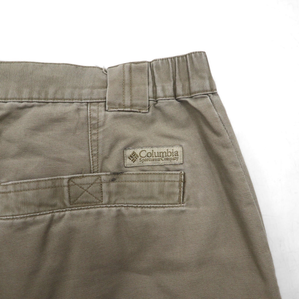 Columbia 2000s Duck Shorts, Khaki, Flap Pockets, Size L, XM4100, Made in Nicaragua