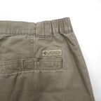 Columbia 2000s Duck Shorts, Khaki, Flap Pockets, Size L, XM4100, Made in Nicaragua
