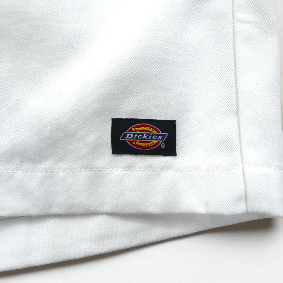 Dickies Loose Fit 13-inch Multi-Use Pocket Work Shorts, Knee-Length, Size L, 42283WH, Unused