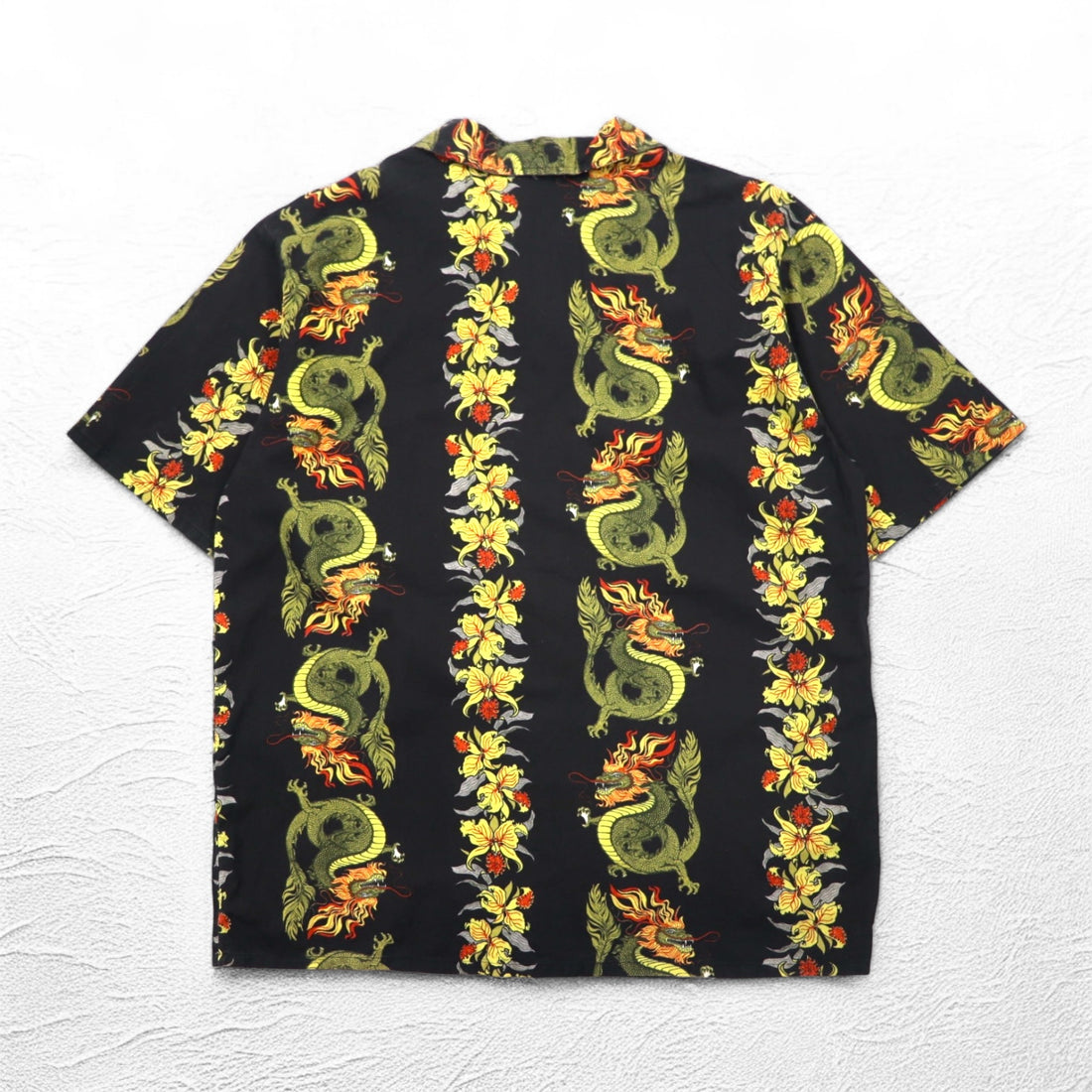 Made in the USA, 90s, LATITUDE 32, open-collar aloha shirt, 3XL, big size, black, all-over pattern, dragon, hibiscus