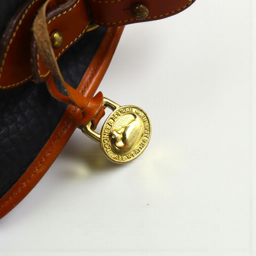 DOONEY & BOURKE USA製 ショルダーバッグ ネイビー レザー ALL WEATHER LEATHER シボ革
