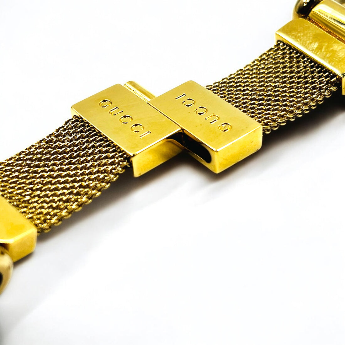 GUCCI Made in Italy Separate Key Holder Key Ring Gold Metal Mesh