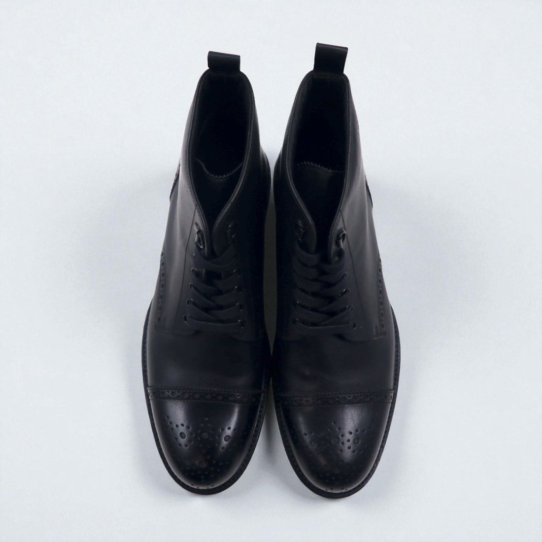 HUGO BOSS ブローグ キャップトゥ ショートブーツ 27cm レザー ラグソール メダリオン 50228355 イタリア製