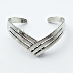 Vintage 925 Silver Cuff Bracelet Made In Mexico メキシカンジュエリー V字 ウェーブ バングル シルバー