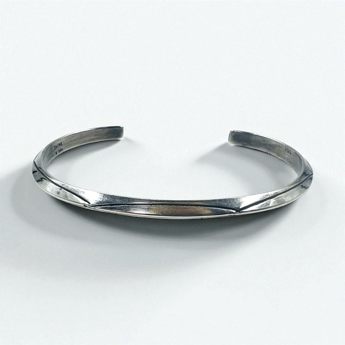 Navajo Elaine Tahe Sterling Cuff Bracelet インディアンジュエリー バングル シルバー