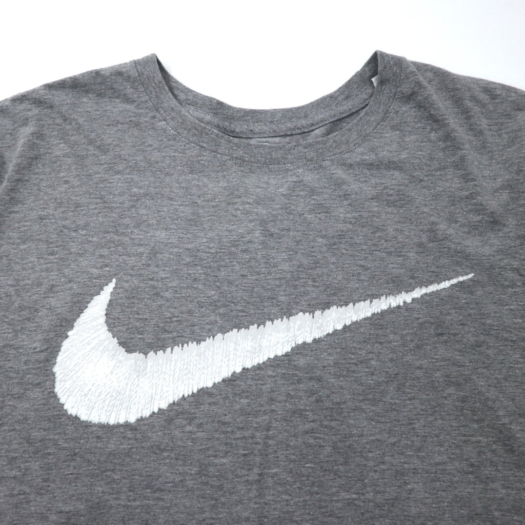 NIKE Swoosh Logo Print T-Shirt XXL Grey Cotton ATHLETIC CUT Big Size Made in El Salvador