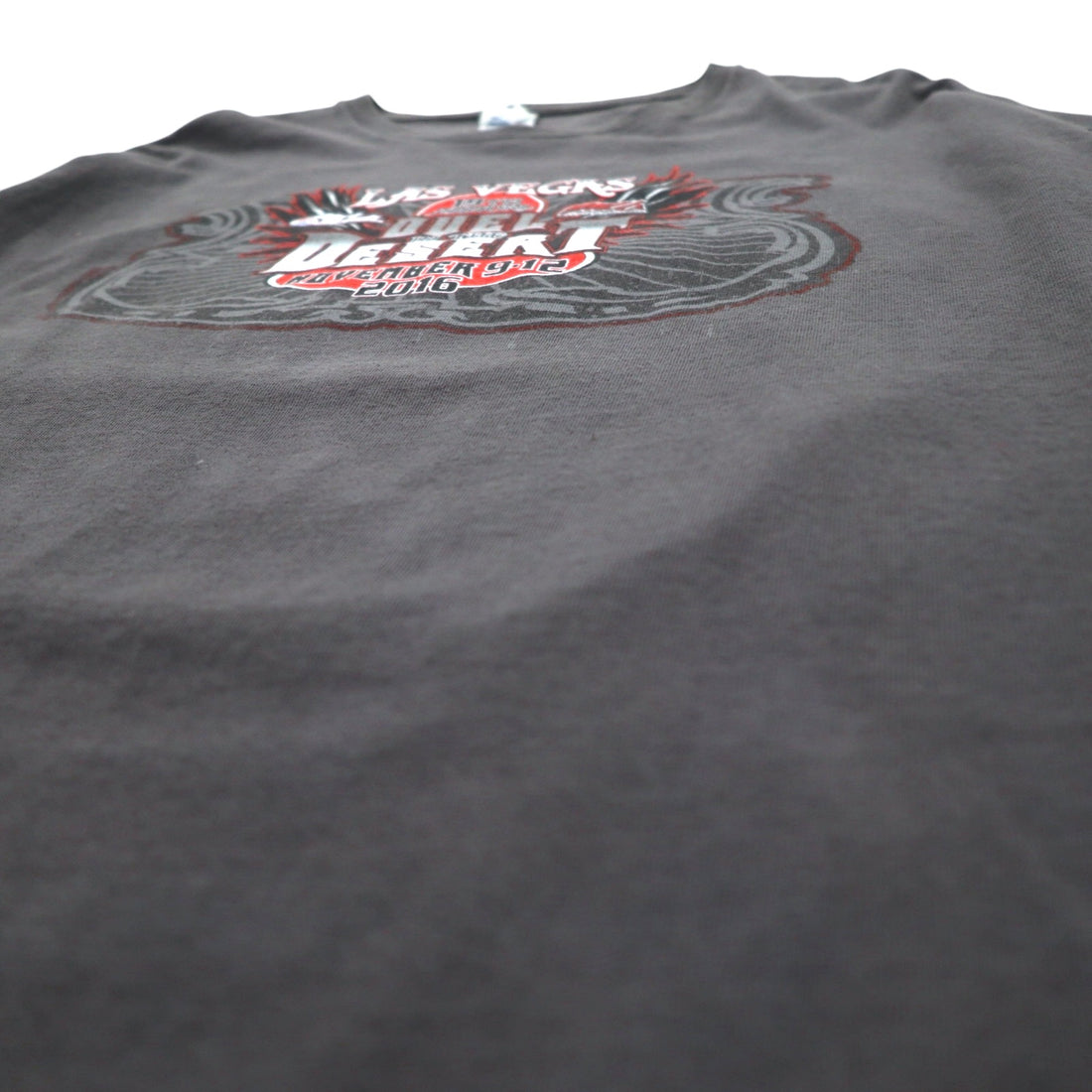 DELTA Long Sleeve T-Shirt, Long Sleeve, 3XL, Gray, Double Sided Print, Racing Car, DUEL IN THE DESERT