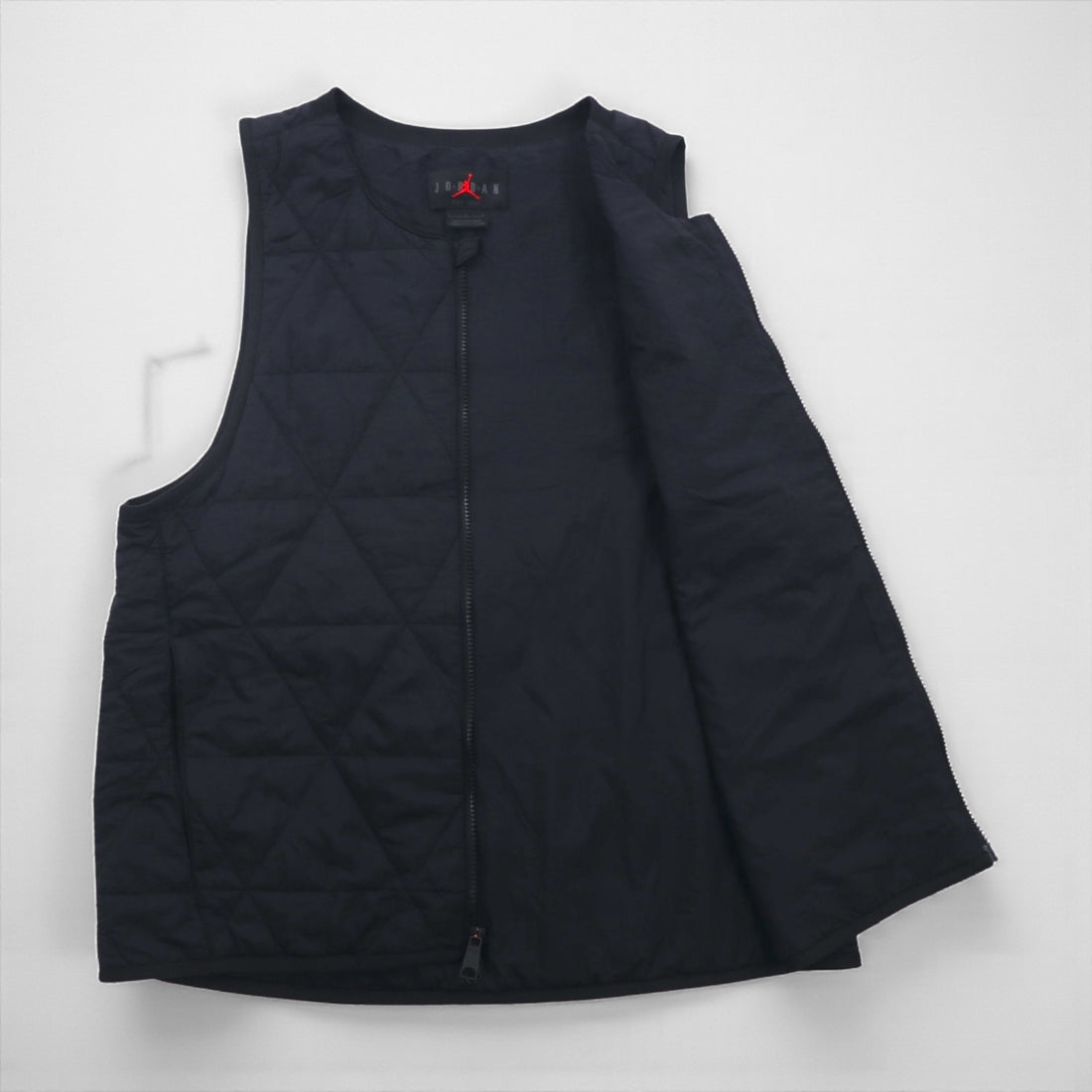 JORDAN BRAND (NIKE) Quilted Vest, Large, Black Padded Zip-Up Air Sport Golf FB3265-010