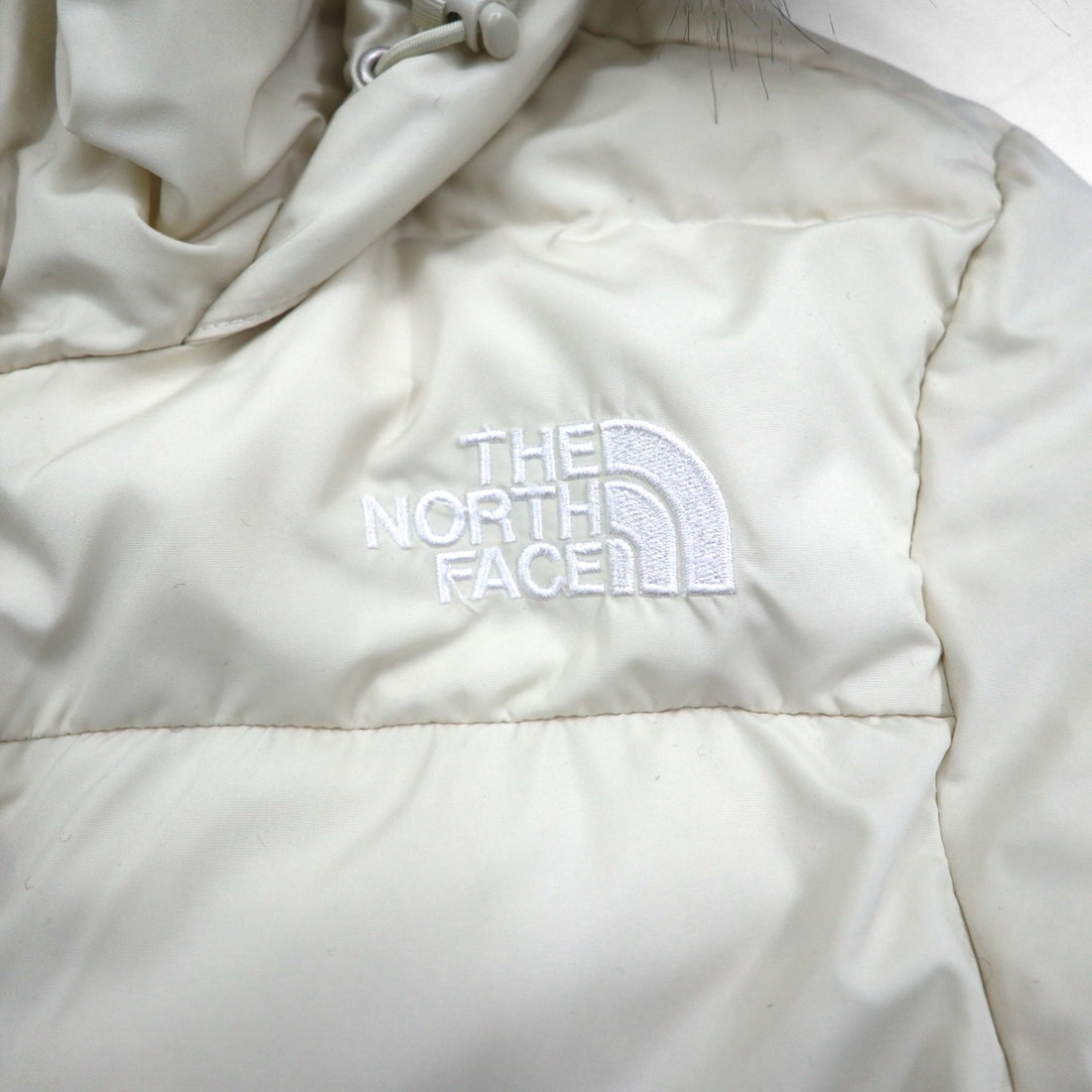 THE NORTH FACE 550フィルパワー ダウンジャケット M ホワイト NF0A4R33 ファー着脱式