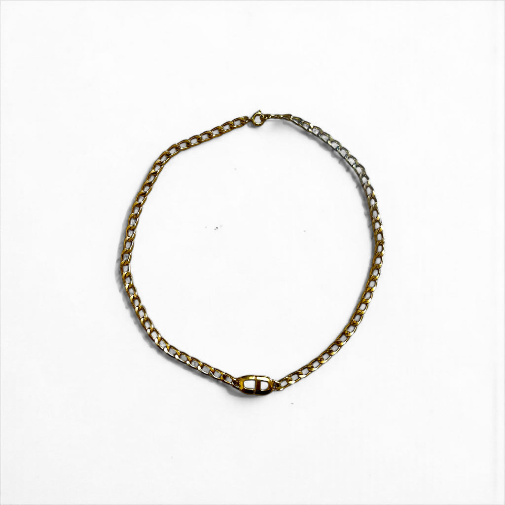 Christian Dior Curb Chain Choker Necklace in Gold with CD Logo and Metal