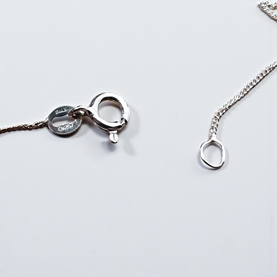 Vintage Silver 999 Coin Necklace, Canada 1867-1967, 10 Cents Queen Elizabeth II 1867-1967