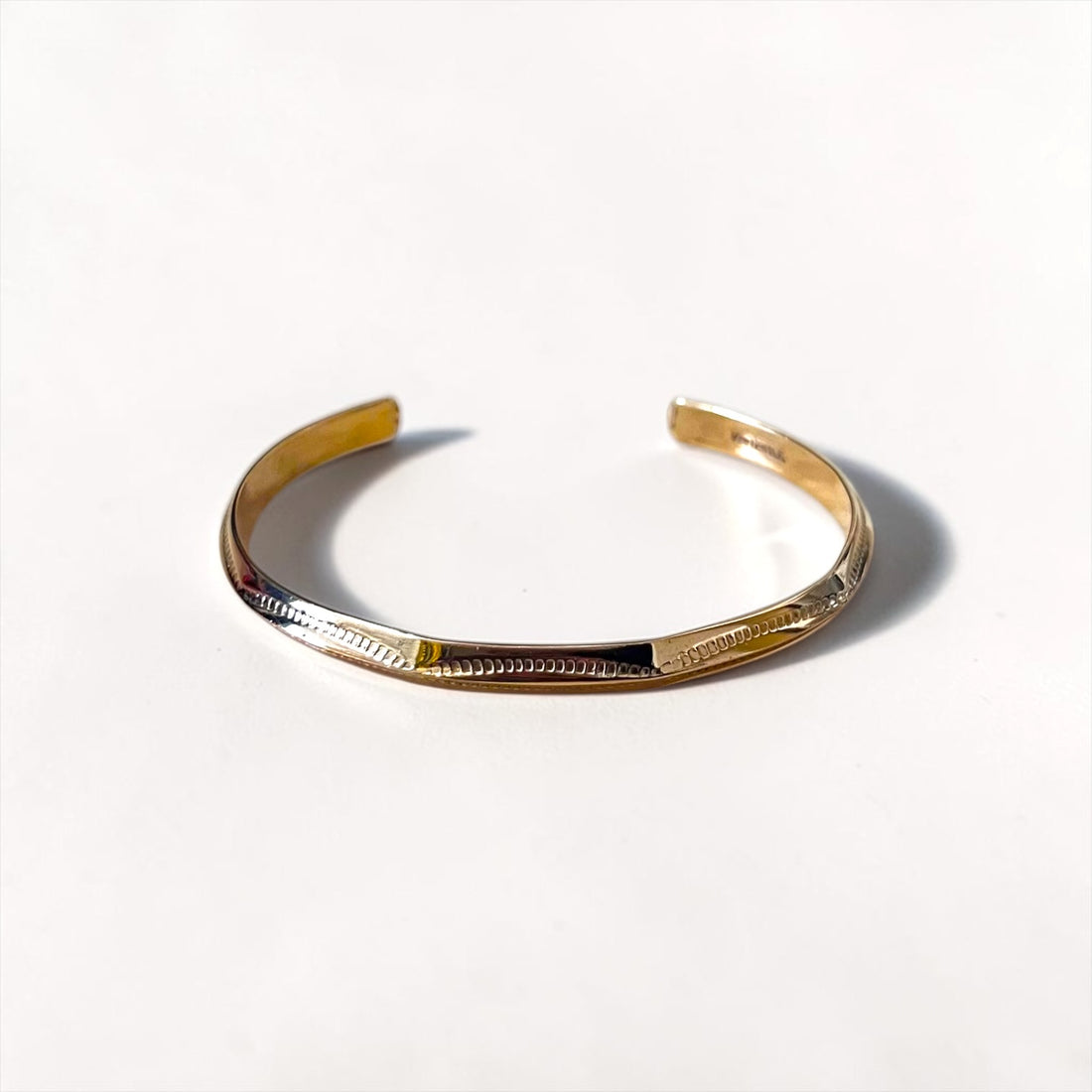 Navajo Indian Jewelry ナバホ族 インディアンジュエリー バングル カフ ゴールド スタンプワーク 12KGF