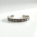 Nora Tahe ナバホ族 シルバーバングル インディアンジュエリー STERLING スタンプワーク