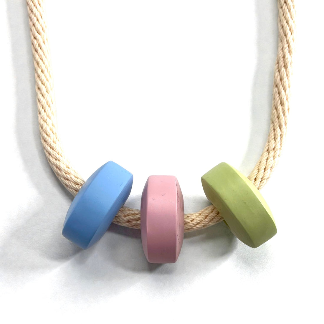 MM6 Maison Margiela ロープネックレス チョーカー 3連 ドーナツビーズ パステル マルチカラー S41UU0003 イタリア製