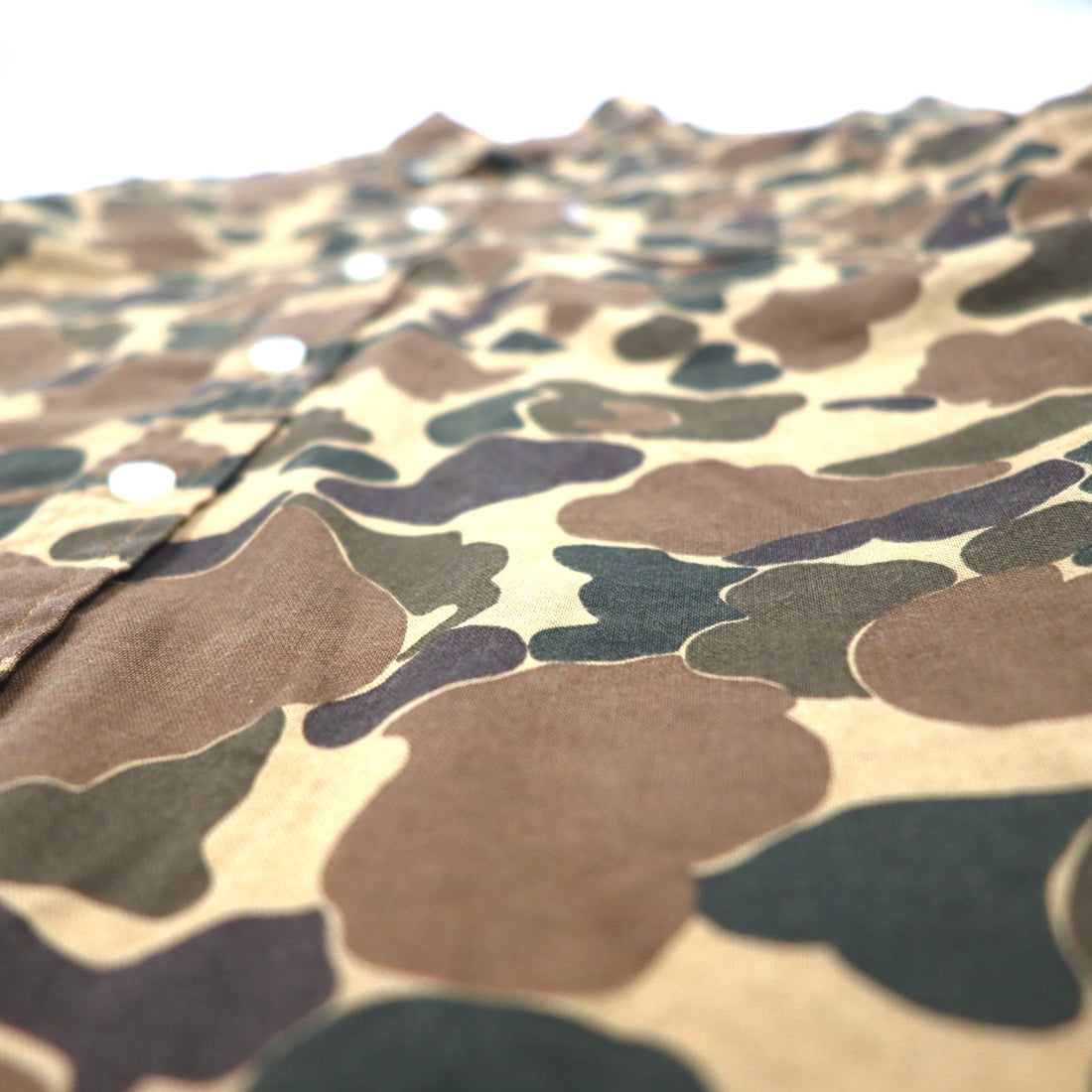 Levi's Duck Hunter Camouflage Button-Down Shirt, S, Khaki, Cotton, 19586-0042