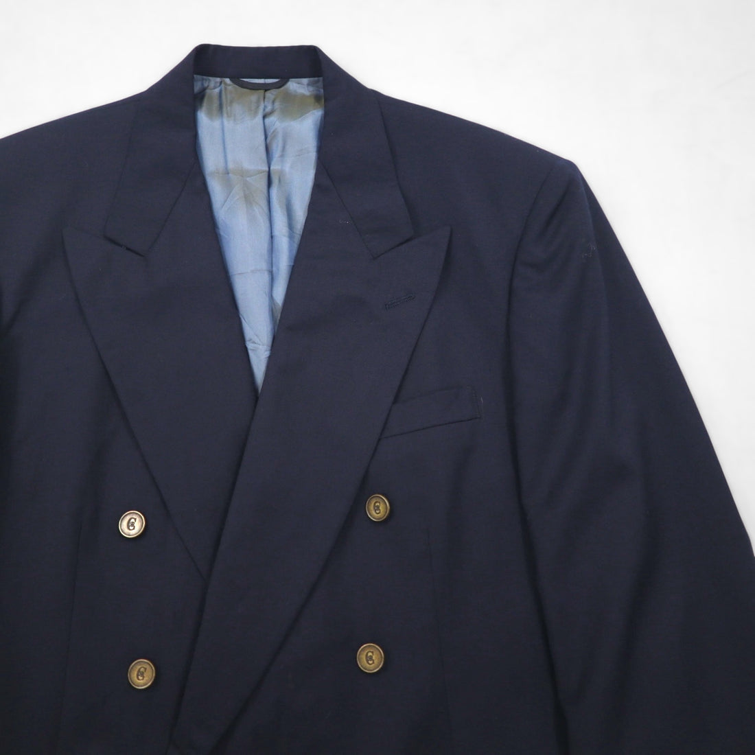 80s USA UNION MADE Vintage Blazer by NINO CERRUTI. 80s USA-made peak lapel double-breasted blazer, size L, gold buttons, Union Made ACTWU tag, navy blue.