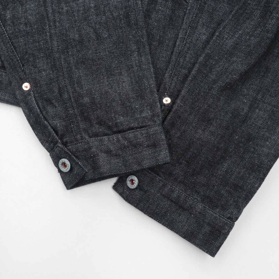 VINTAGE レプリカ 1st タイプ 大戦モデル デニムジャケット Gジャン XL ブラック 13.5OZ セルヴィッチ 赤耳 シンチバック プリーツ 月桂樹ボタン 復刻 未使用品
