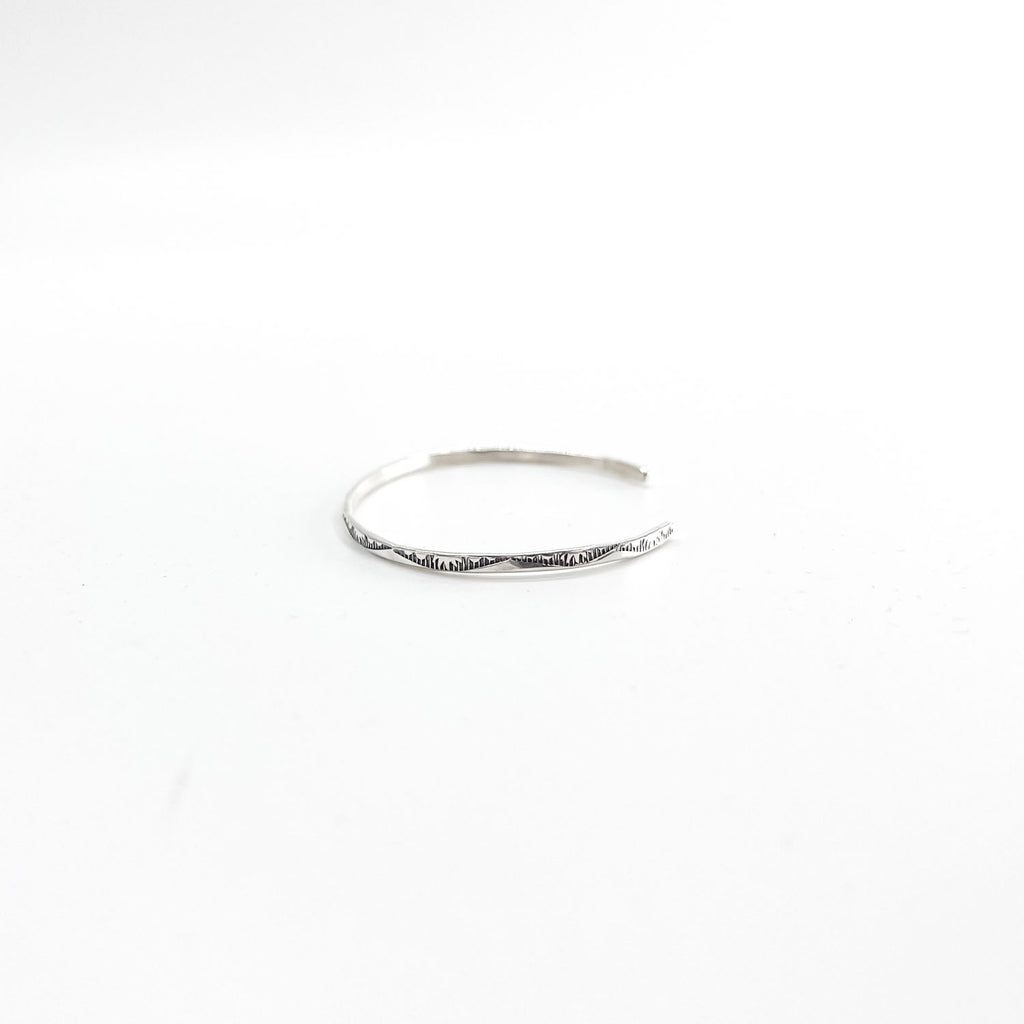 Navajo Elaine Tahe Sterling Cuff Bracelet ナバホ族 シルバー バングル インディアンジュエリー スタンプワーク
