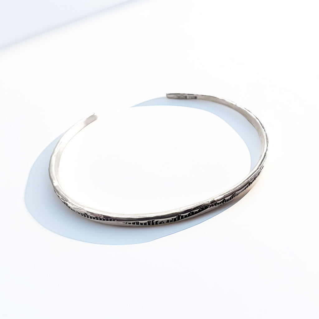 Navajo Elaine Tahe Sterling Cuff Bracelet ナバホ族 シルバー バングル インディアンジュエリー スタンプワーク