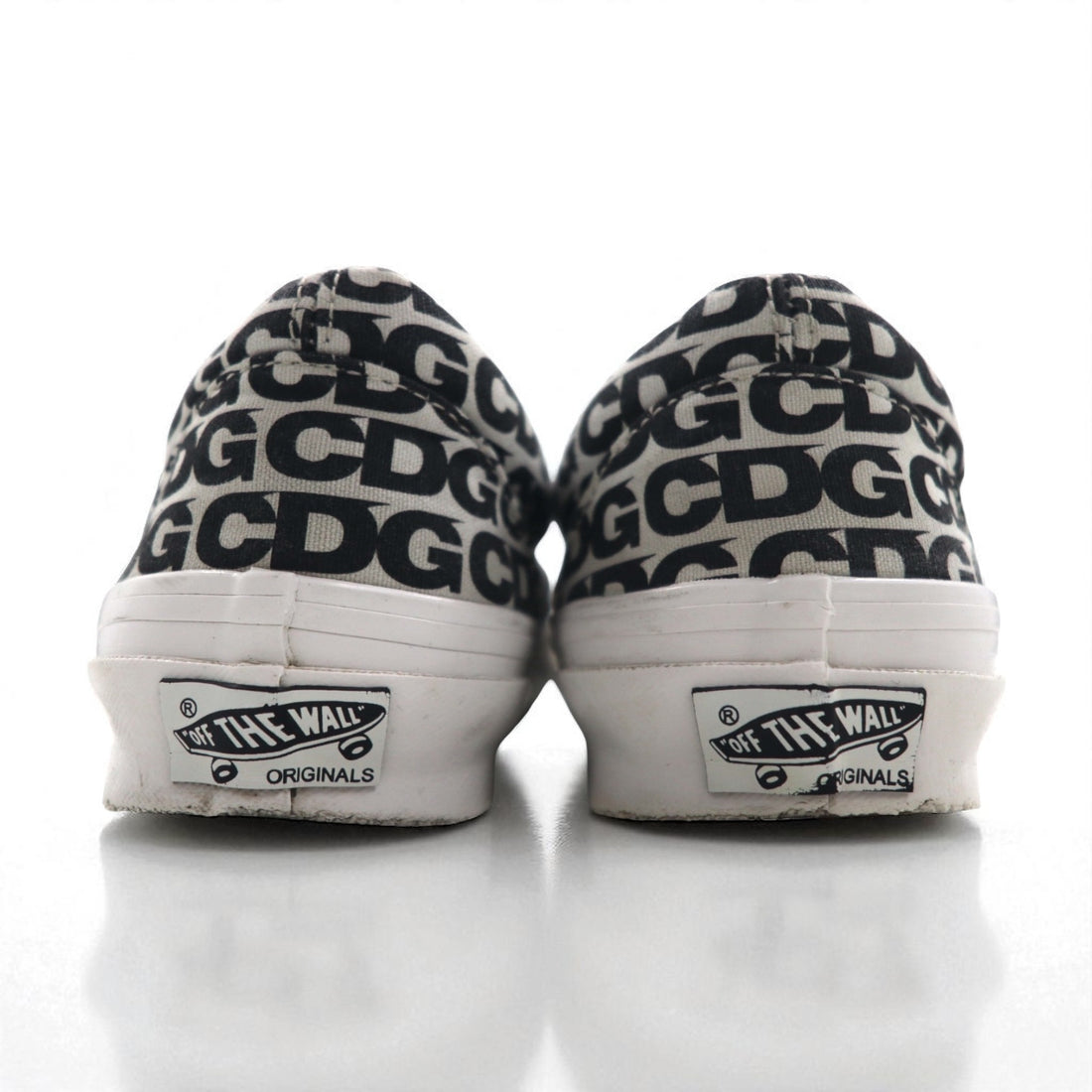 CDG ( COMME des GARCONS ) × VANS スリッポン Slip-On スニーカー 27cm ホワイト キャンバス ボルト VAULT OG Classic