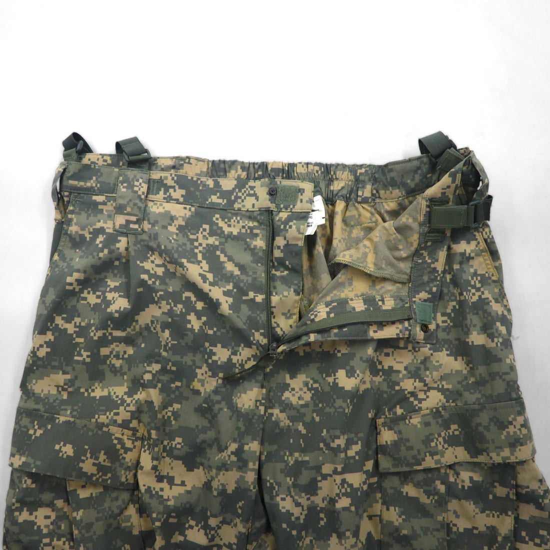 US ARMY ECWCS GEN3 LEVEL5 ソフトシェル カーゴパンツ XL ナイロン 防水 サスペンダー付 ドローコード 8415-01-538-6875 デジタルカモ