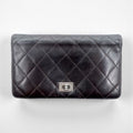 CHANEL 2.55ライン マトラッセ 財布 ブラック レザー キルティング ターンロック フランス製